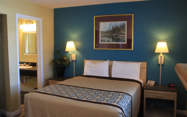 Penny Saver Inn
