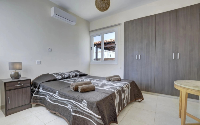 Nissi Palms Villa