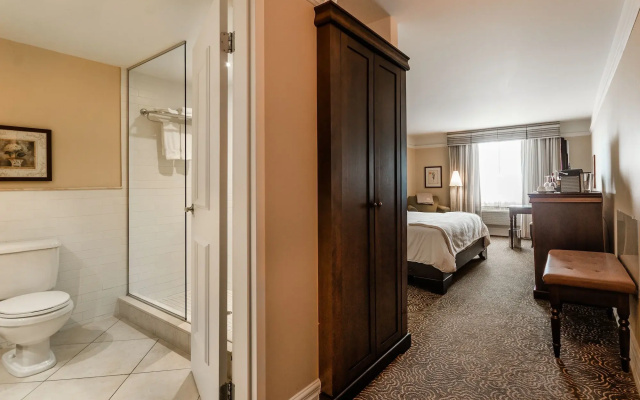 Le St-Martin Hotel & Suites Laval