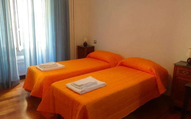 Bed And Breakfast Adducis House