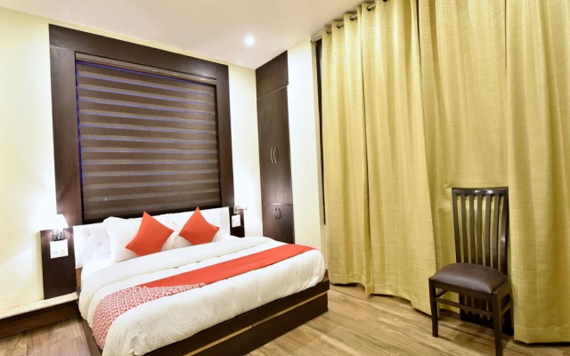 OYO 12770 Hotel Mirage Residency