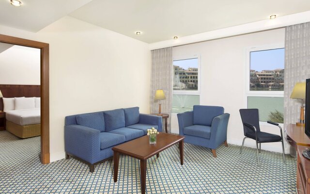 Отель Courtyard by Marriott Dubai Green Community комната для гостей