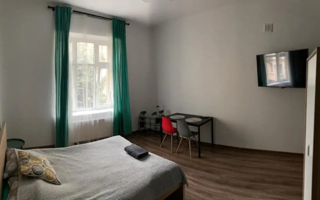 Apartament Równa 12