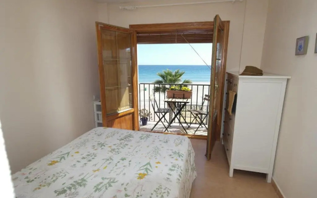 Ar2b, Coqueto Apartamento En Primera Línea de Playa