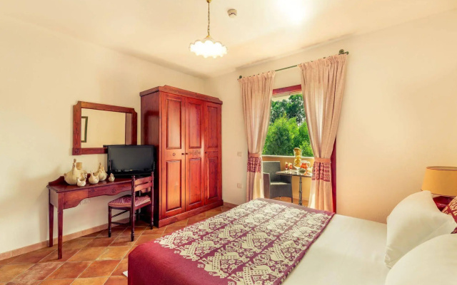 Residence Sos Alinos