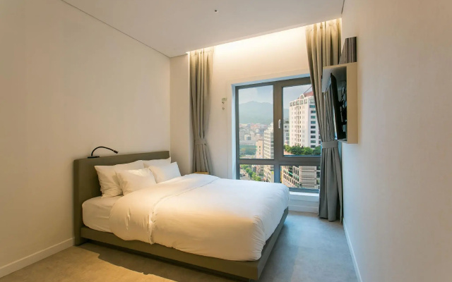 H Avenue Hotel Idae Shinchon