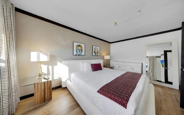 The Shoreline Suites