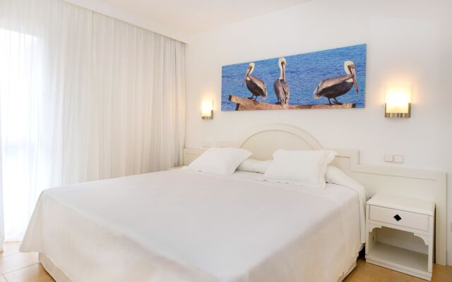 Отель Iberostar Ciudad Blanca Alcudia вид на фасад