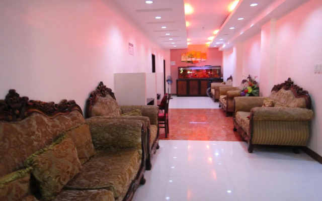 Fave Hotel Angeles City formerly Hotel America