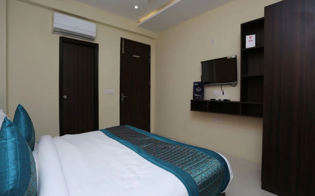 OYO Flagship 12081 Palm Garden Suites