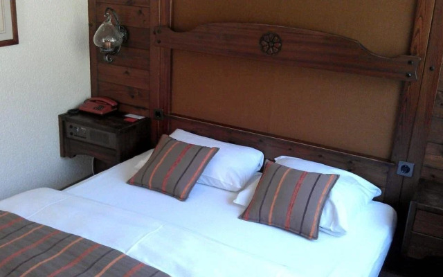 Hotel Rhone