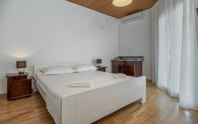 Apartments Milica
