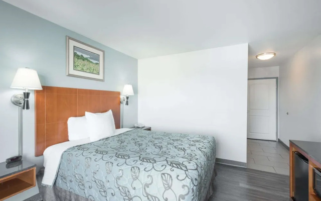 Days Inn by Wyndham Watertown Fort Drum