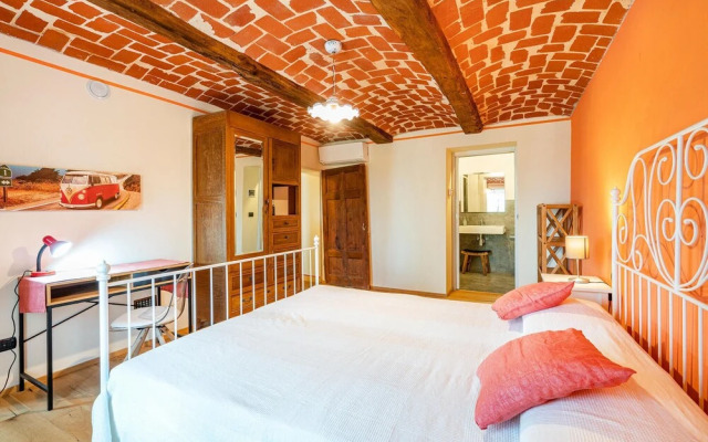 Amazing Home in Belveglio With 4 Bedrooms and Wifi