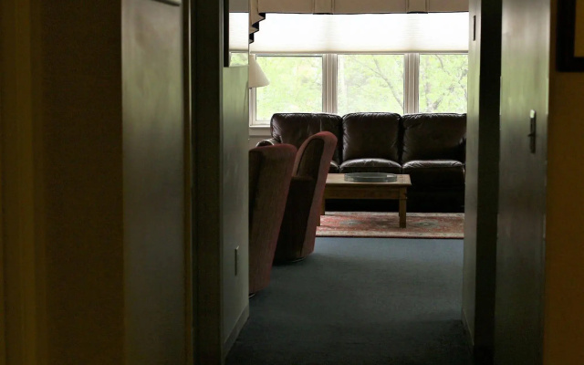 Golden Eagle Lodge