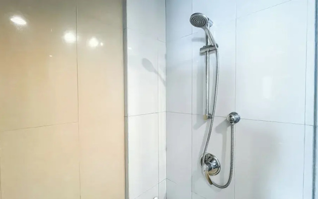 Spacious and Comfy Big Studio Apartment at Kemang Mansion