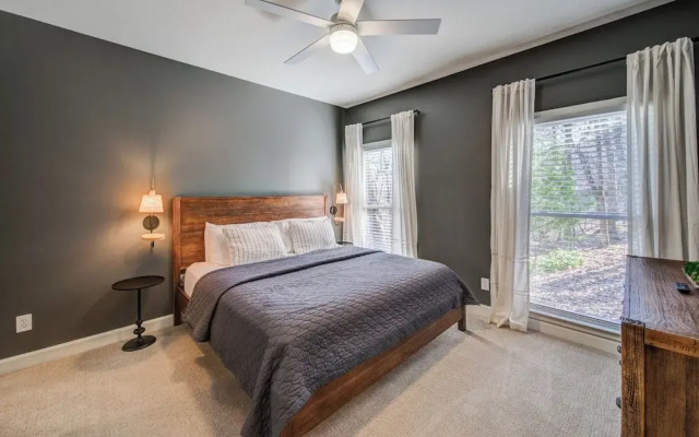 Lux Mountain Home! Golf / Lake/ EV / Game Room