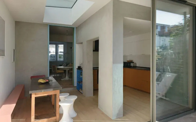 Beautiful 3 Bedroom Home in Bristol