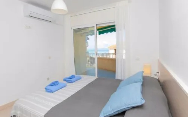 House Blue Sea Cunit