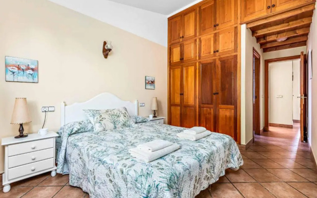 Villa Iris