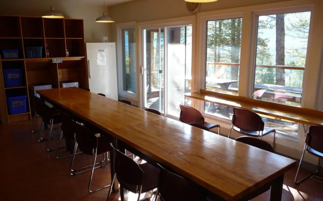 HI Canmore Alpine Club Of Canada