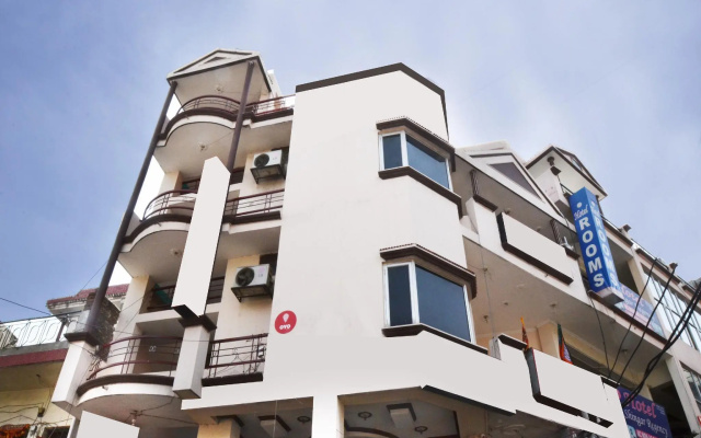 OYO 10239 Holiday INN Paradise