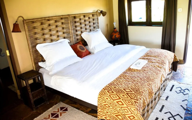 Enchipai Campsite and Cottages