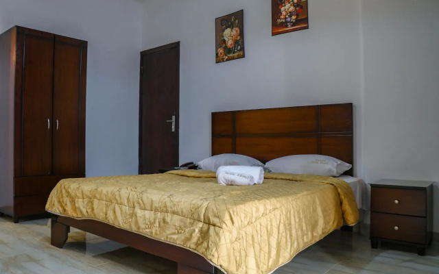 Grand Suites Hotel