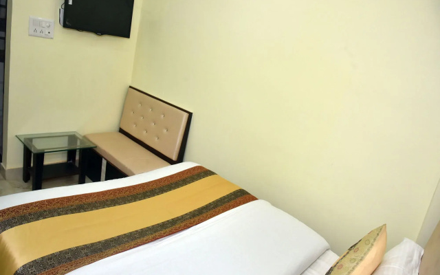 OYO 10969 Hotel US Residency