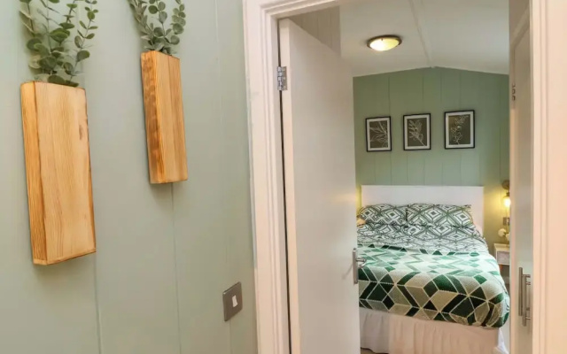 Daffodil Lodge
