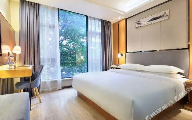 Lijiang Letu Boutique Hotel (Guilin Xiangshan Scenic Spot Two Rivers and Four Lakes Branch)