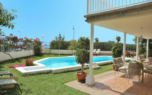 Villa Lily