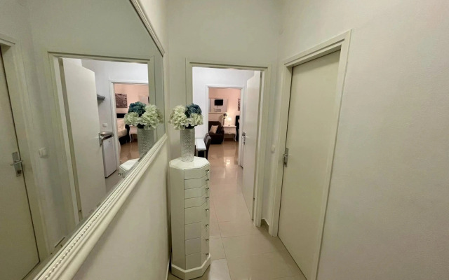 Central Square Guest House