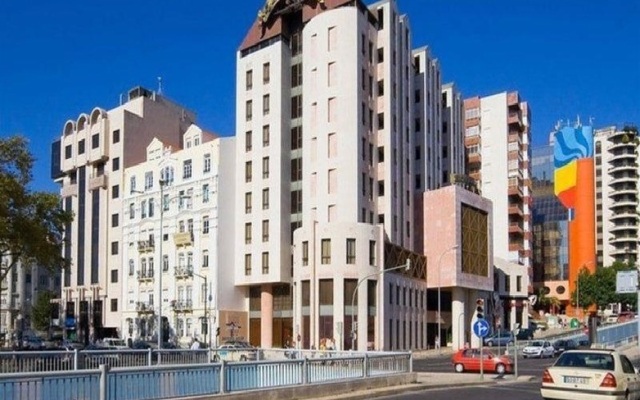 Hotel Alif Campo Pequeno вид на фасад
