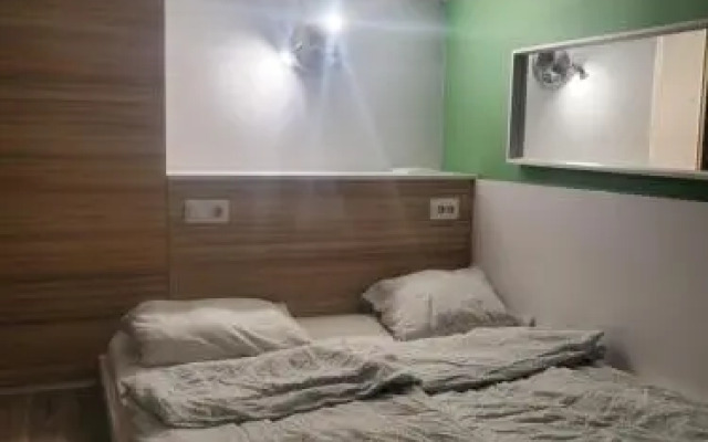 Economy Rooms and Apartments