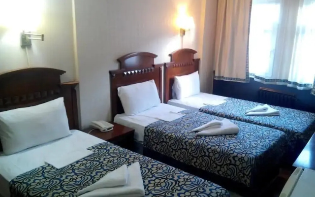 Hotel Red Rose
