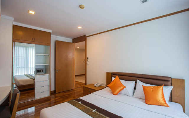 D Varee Montara Thonglor 25