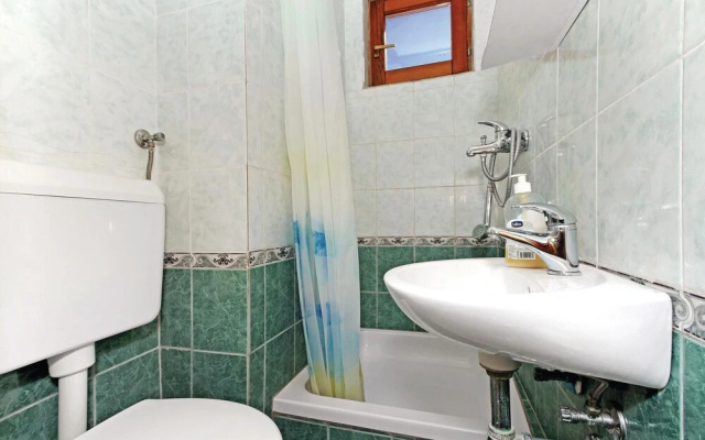 Amazing Apartment in Primosten With 1 Bedrooms and Wifi