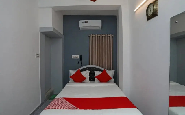Upasana Guest House By OYO Rooms