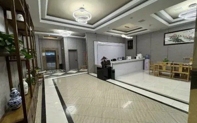 Lepingtian Lake Business Hotel