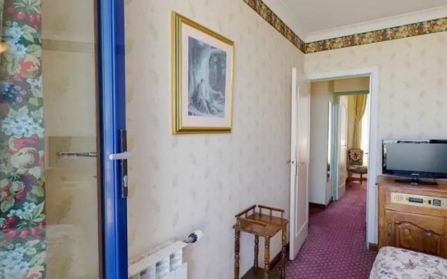 Logis De Broceliande