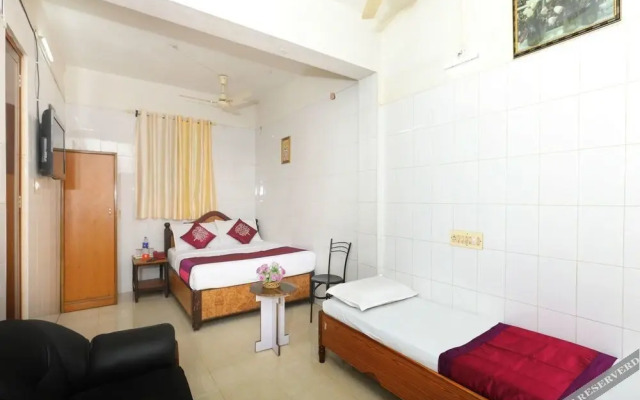 Hotel Laila Palace by OYO Rooms