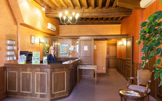 Logis Hôtel De La Cloche