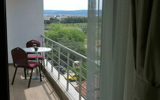 Bayrambey Otel