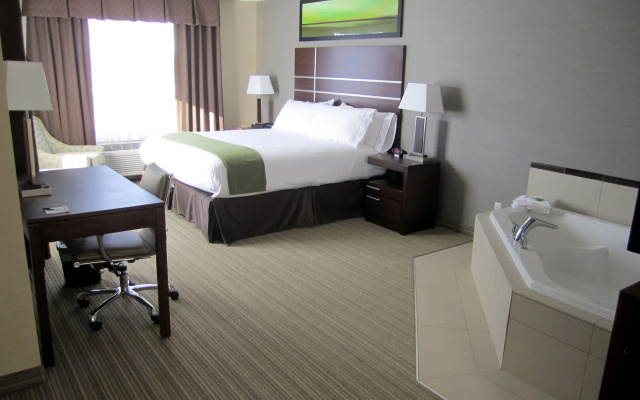 Holiday Inn Express Golden-Kicking Horse by IHG