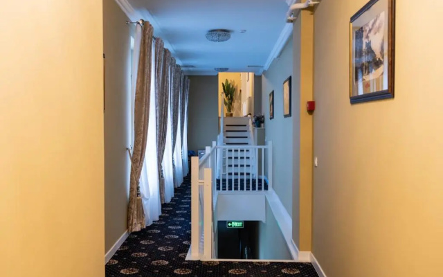 Sir Luxury Boutique Hotel