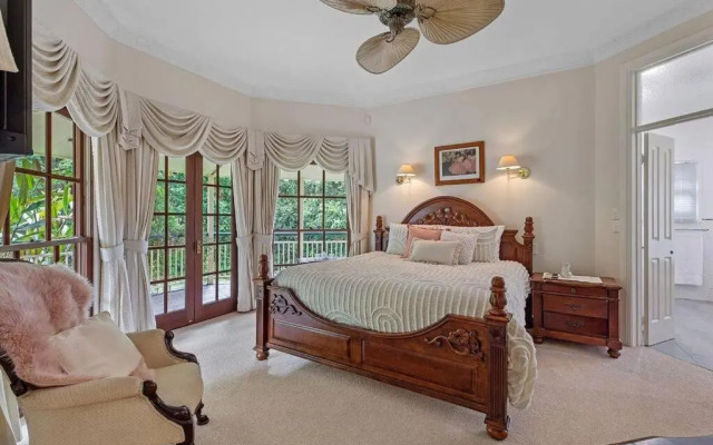 Palatial Queenslander for Groups of Family & Friends!