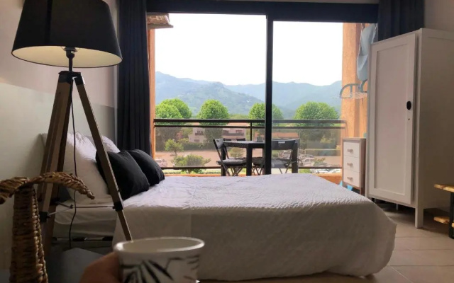 Studio bord de mer - Plage - Piscine - Wifi