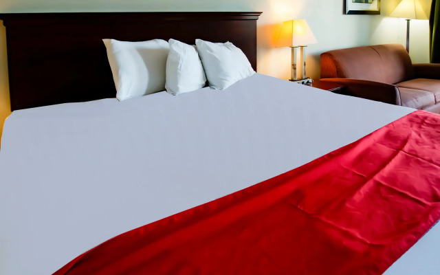 Cypress Inn & Suites By OYO - Chocowinity, NC Hwy 17