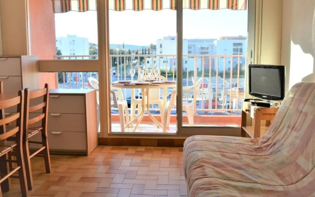 Appartement Le Lavandou, 1 pièce, 4 personnes - FR-1-251-315